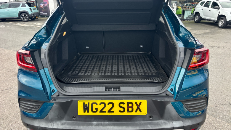 Renault Arkana 1.6 E-TECH Hybrid 145 Iconic 5dr Auto Hybrid Estate